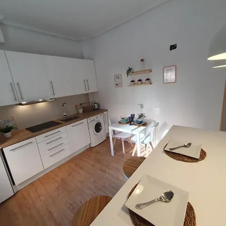 Aimendi Host District Center Ii Apartman